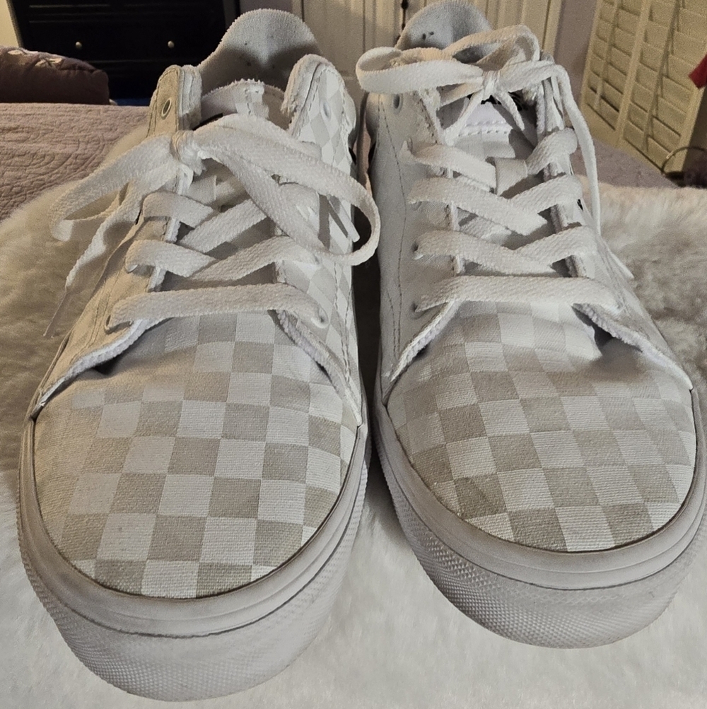 Vans Seldan Checkerboard Unisex Sneakers - Picture 6 of 9
